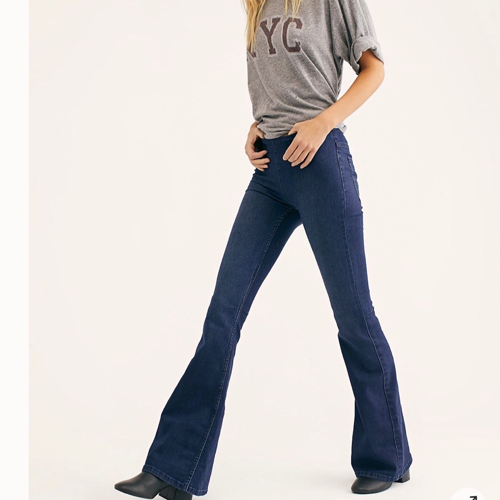 New With Tags Free People bell bottom pull on jeans